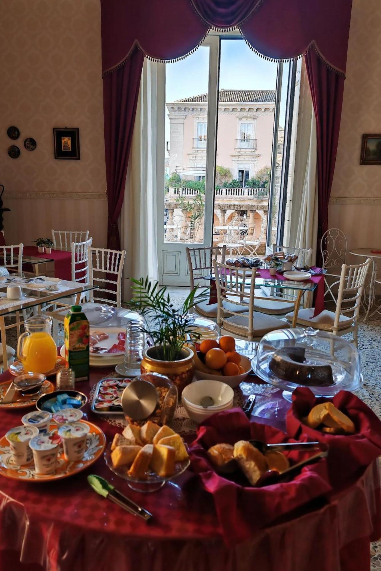 Bellini Inn Deluxe كاتانيا المظهر الخارجي الصورة