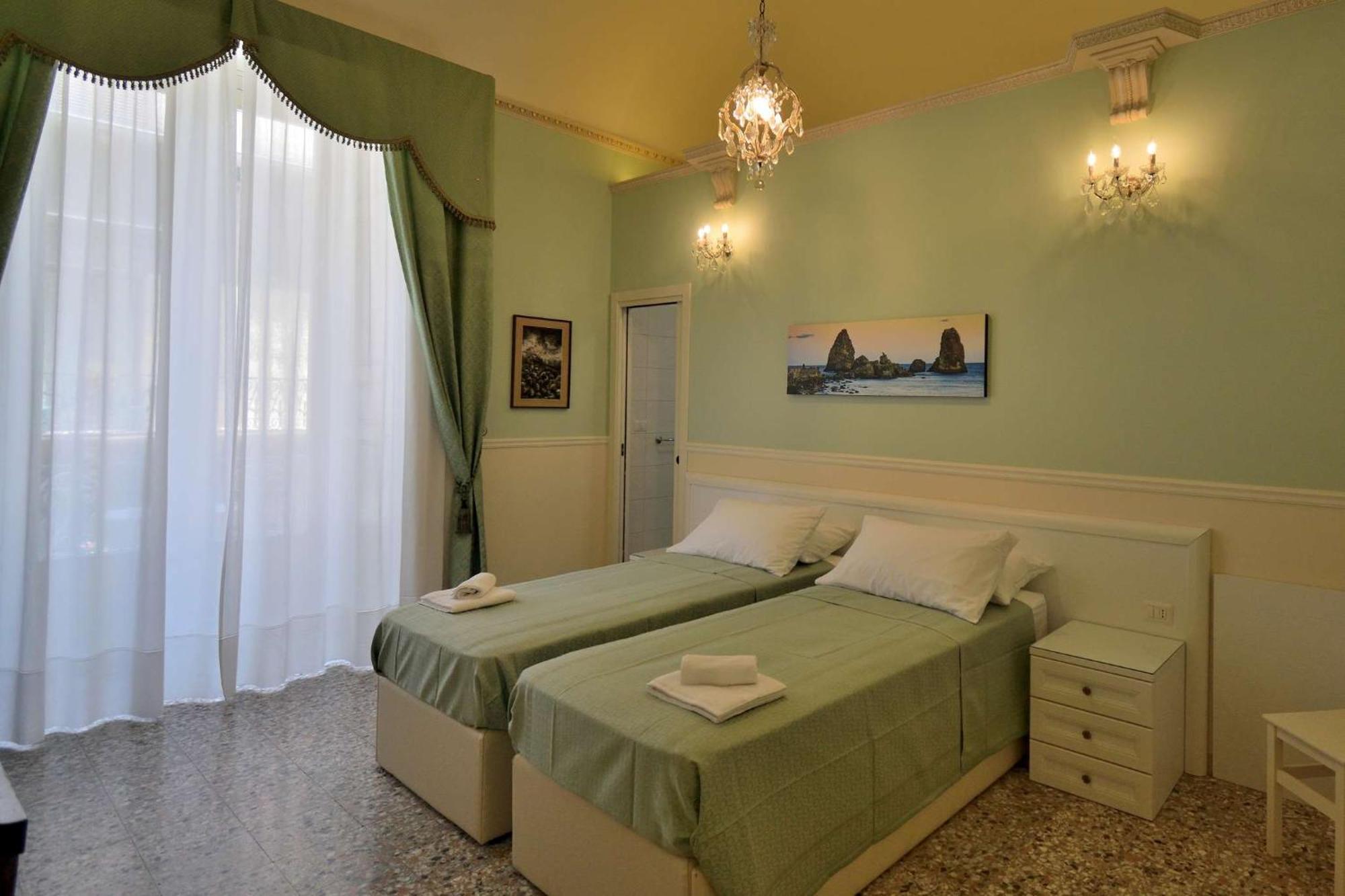 Bellini Inn Deluxe كاتانيا المظهر الخارجي الصورة